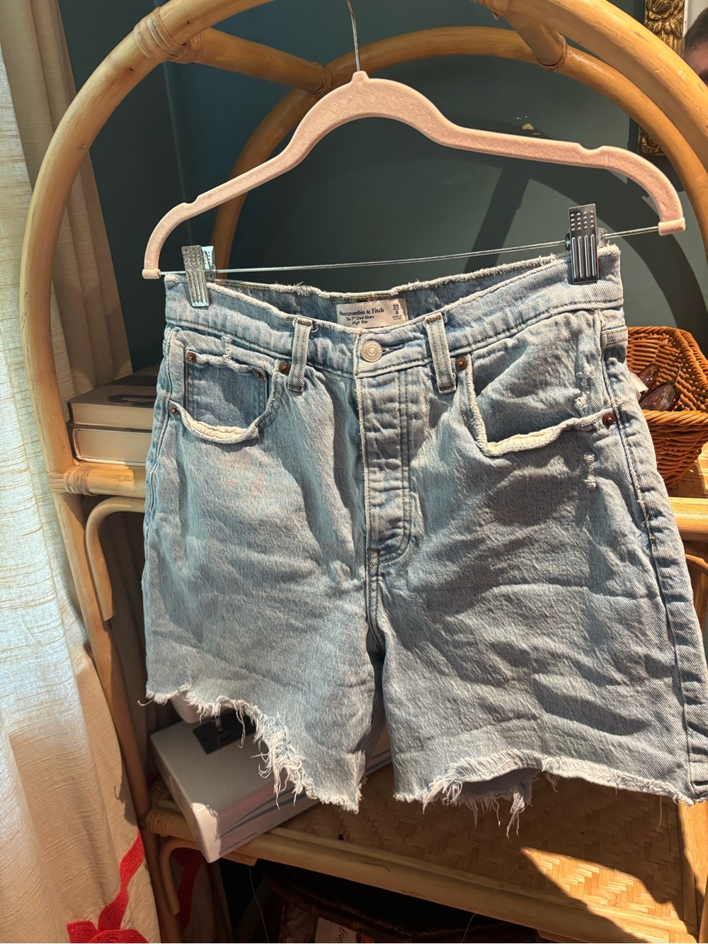 Abercrombie 7” Dad Short High Rise Denim Shorts